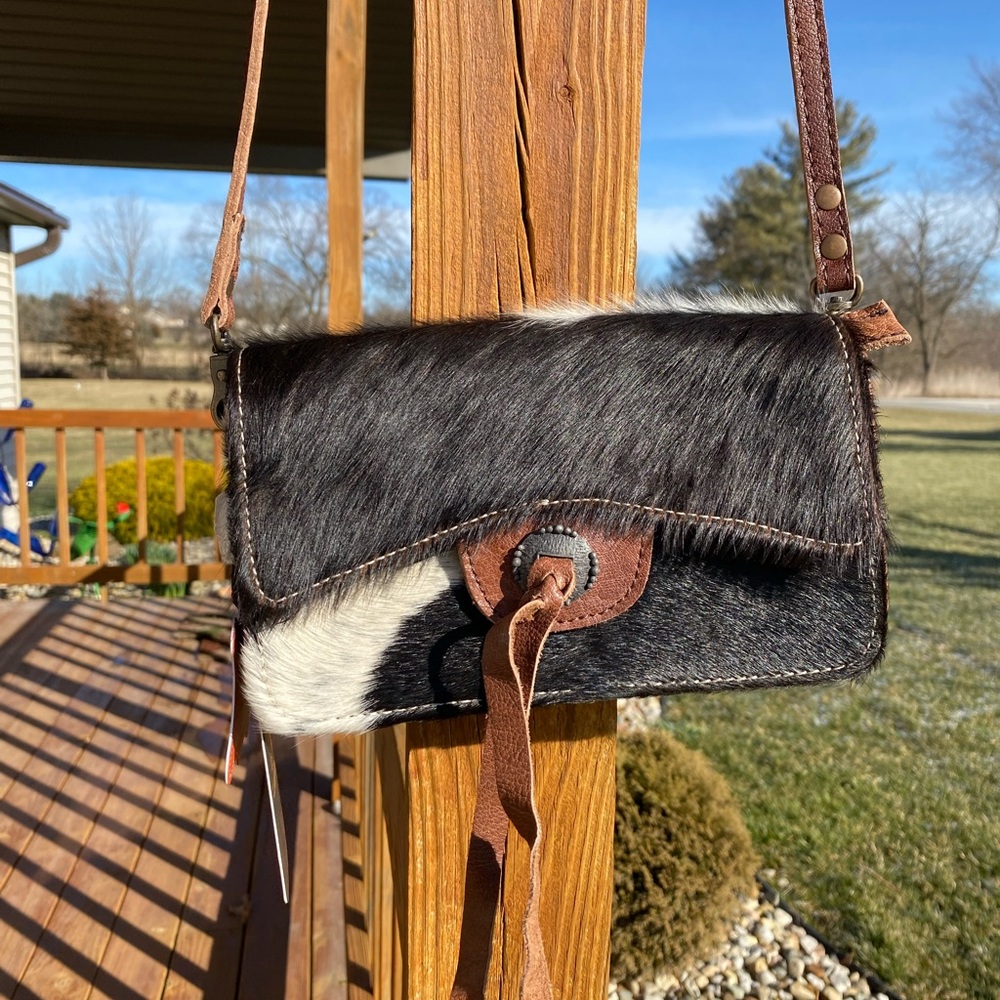 American Darling Black and Brown Crossbody Bag